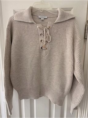 Ann Taylor Oatmeal Ribbed Lace-Up V-Neck Sweater M NWT